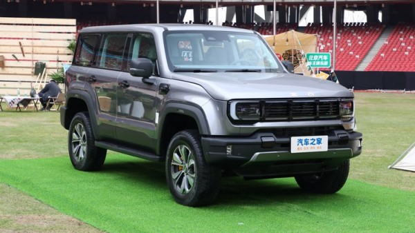 全新BJ40环塔冠军版将于6月1日正式发布