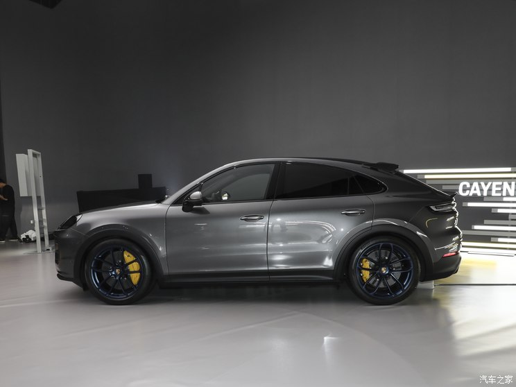 保时捷 Cayenne 2024款 Cayenne Turbo GT 4.0T