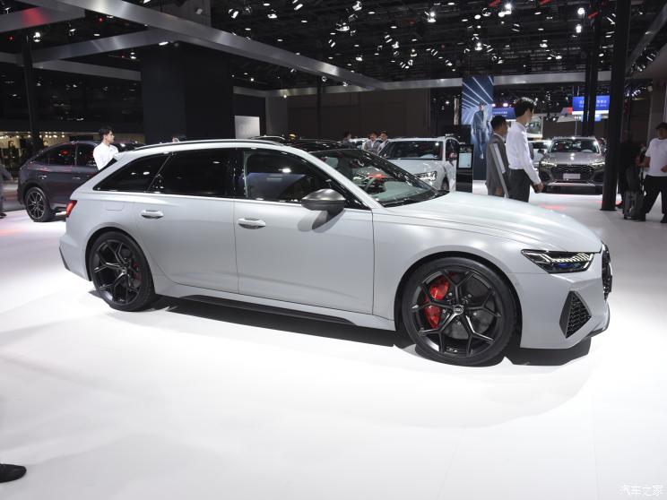 Audi Sport 奥迪RS 6 2023款 RS 6 Avant Performance 欧洲版